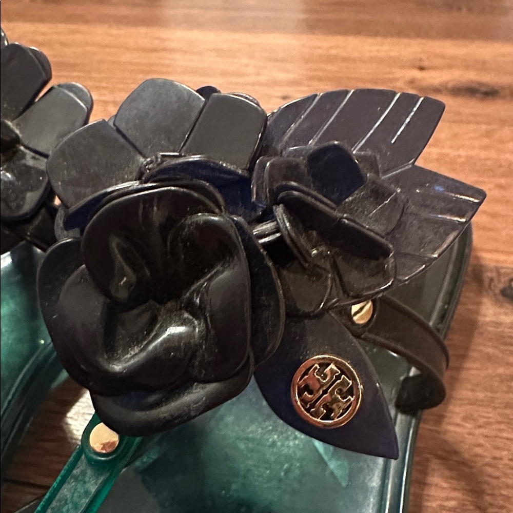 Tory Butch Blossom Jelly Thing Sandal. Size 6 - Picture 4 of 7